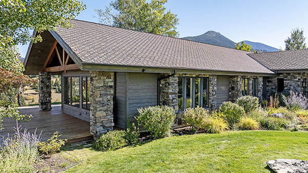 South Bozeman Designer Asphalt Roof Pic 3