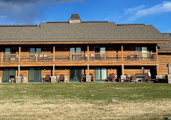 Trouthunter Lodge & Grill Pic 4